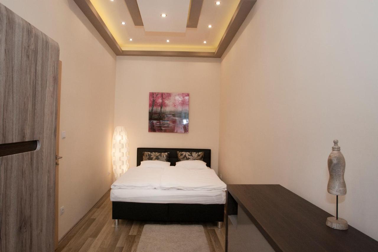 Dominique Apartmán
